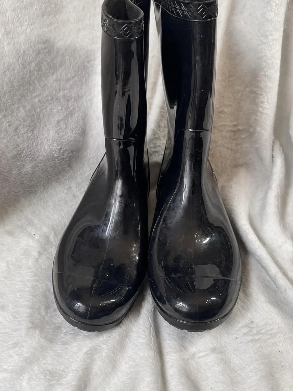 UGG Sienna Black Glossy Waterproof Mid-Calf Rain Boots Women’s Size 8